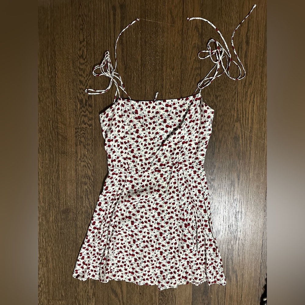 Reformation Presley mini dress in cute rose print